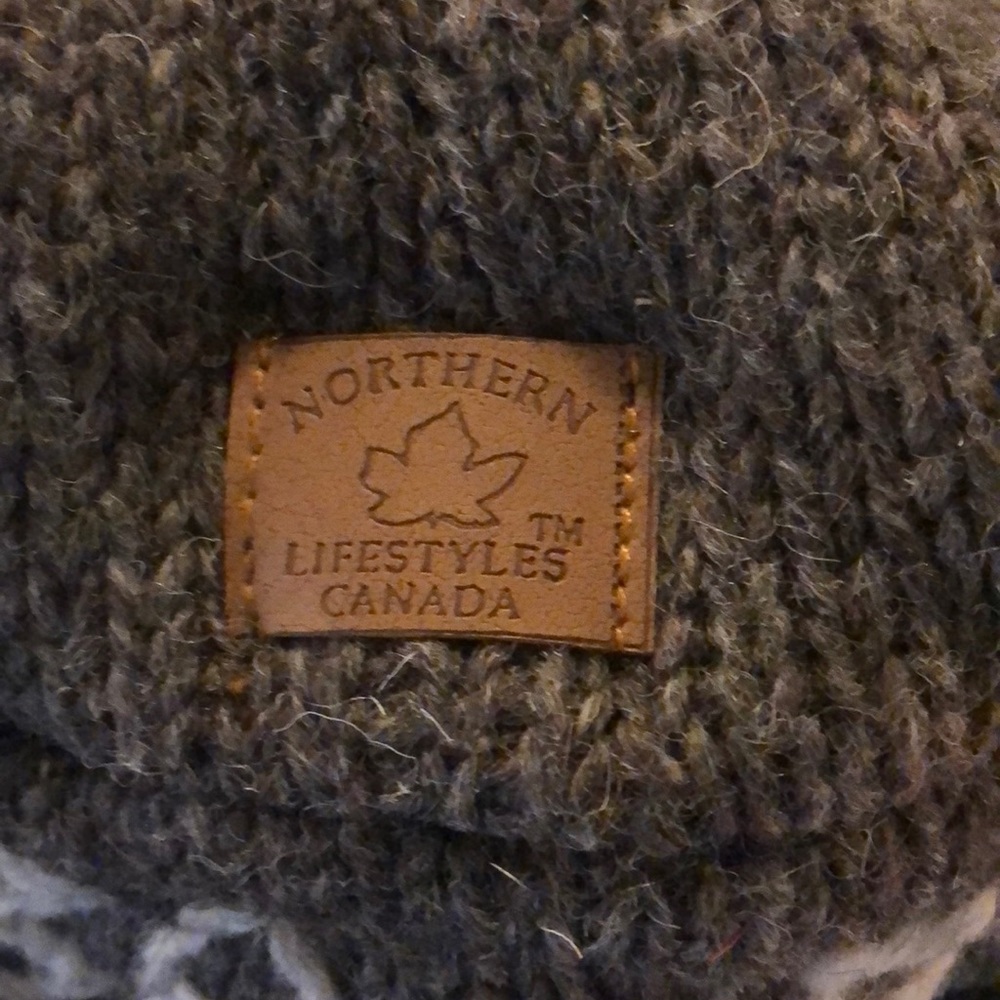🇨🇦 Canadian Winter hat - Picture 3 of 4